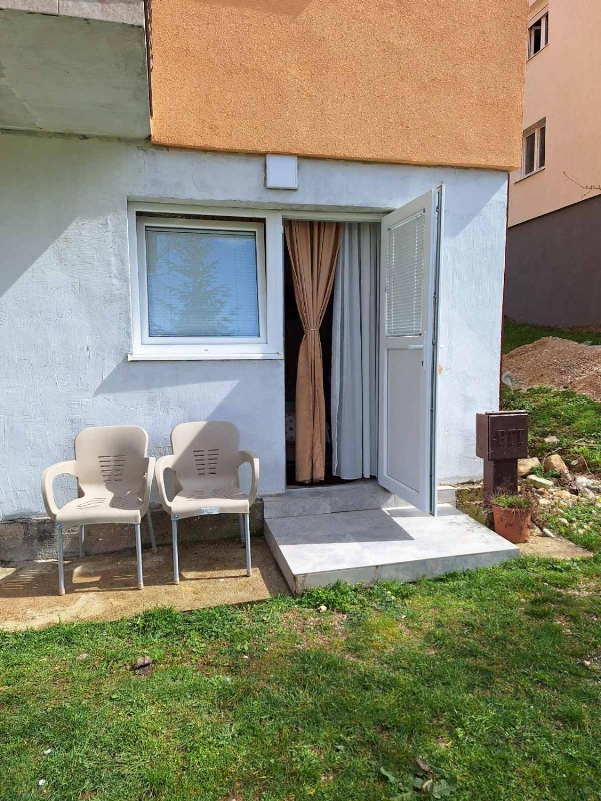 Apartment Buklija Плужине Екстериор снимка