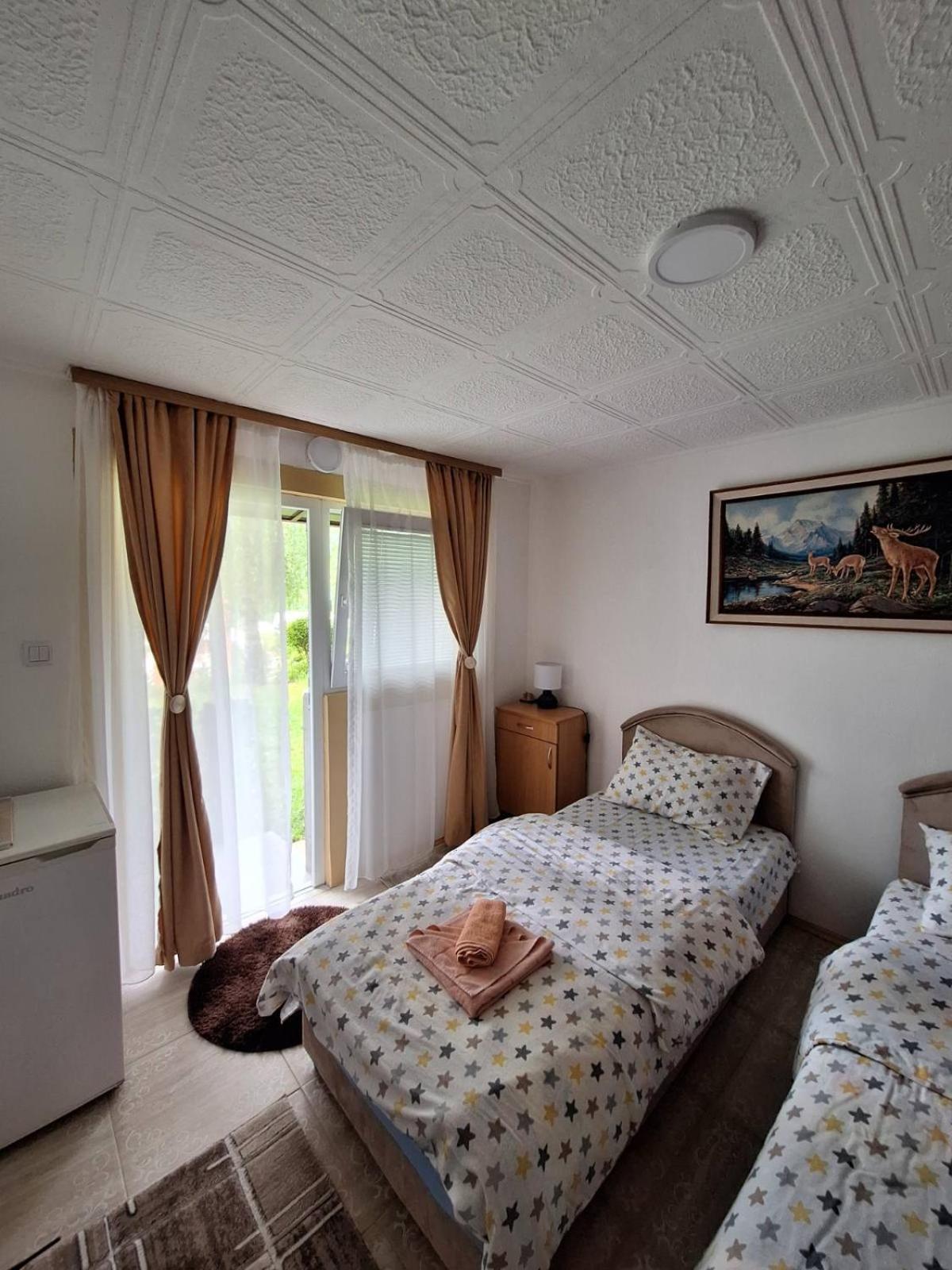 Apartment Buklija Плужине Екстериор снимка